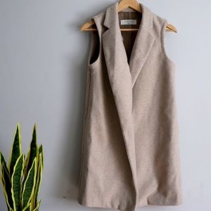 Sleeveless Coat